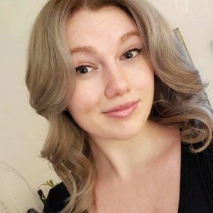 Meet your Posher, Jade